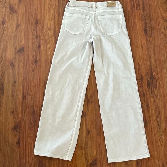 Abercrombie & Fitch high-rise wide leg 11/2 Stretch jeans size 11/12 regular cre - Picture 4 of 6